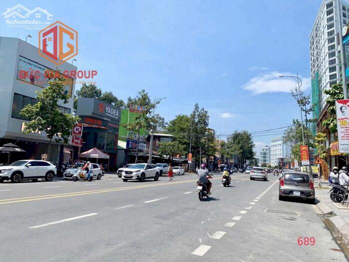 Hình ảnh Bán nhà mặt tiền đường Võ Thị Sáu dòng tiền 3.3 tỷ/năm; sổ hồng 450m2 ngang 18m giá 140 tỷ 4