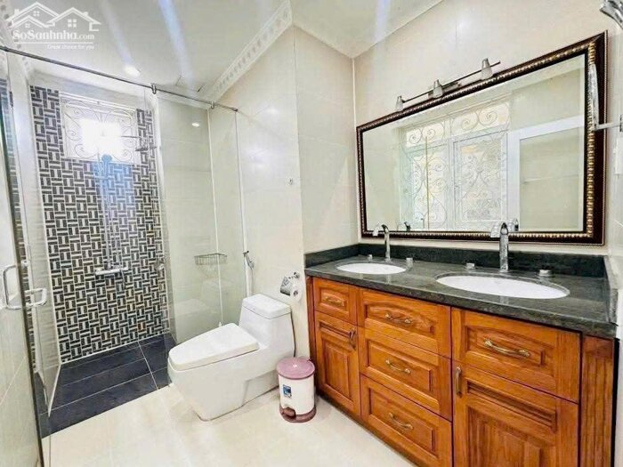 Hình ảnh Bán cặp nhà đất biệt thự 1 trệt 2 lầu đường N9 khu D2D-Võ Thị Sáu; sổ hồng 288m2 ngang 16m giá 23 tỷ 6