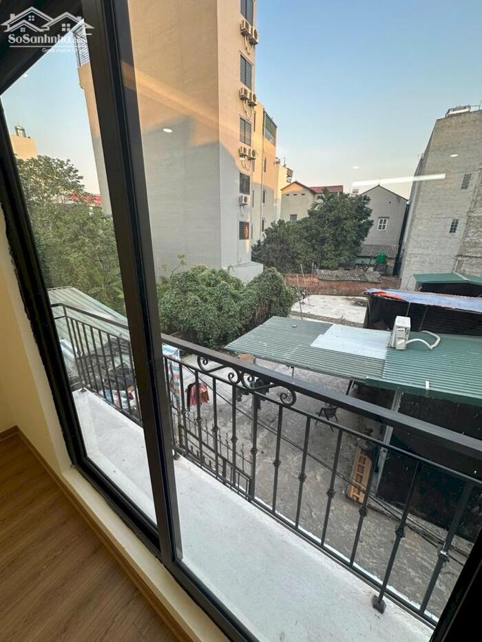 Hình ảnh Bán Nhà Cổ Linh, Long Biên 33m2, 5T giá 6,55 tỷ (phía trước thoáng sáng) 0