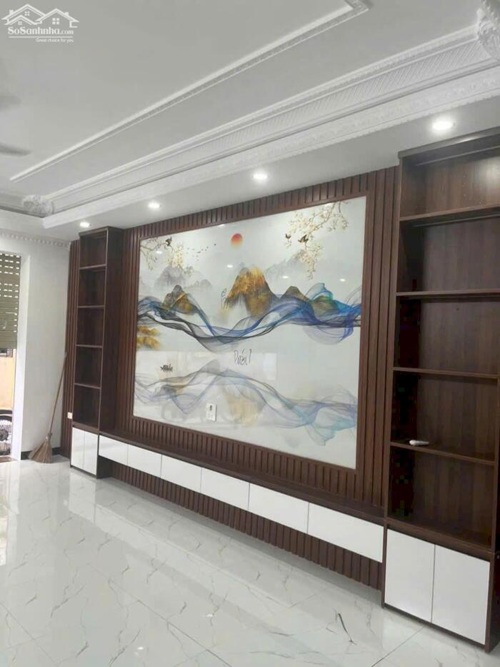 Hình ảnh Bán nhà Vũ Xuân Thiều - Long Biên. Cạnh trường học cấp 1. Ôtô vào nhà. Lh 0965858116 3