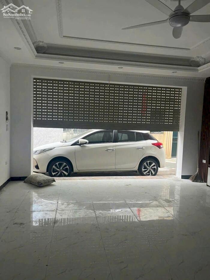 Hình ảnh Bán nhà Vũ Xuân Thiều - Long Biên. Cạnh trường học cấp 1. Ôtô vào nhà. Lh 0965858116 1