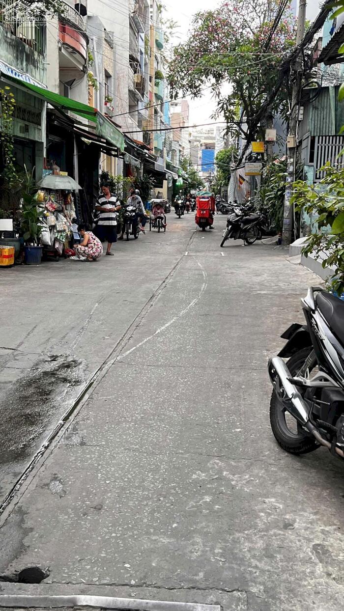 Hình ảnh Bán Nhà Hẻm 6m Ông Ích Khiêm – 3,95 x 14m – Nhà Mới 1 Trệt 3 Lầu – Giá 10,5 Tỷ 1