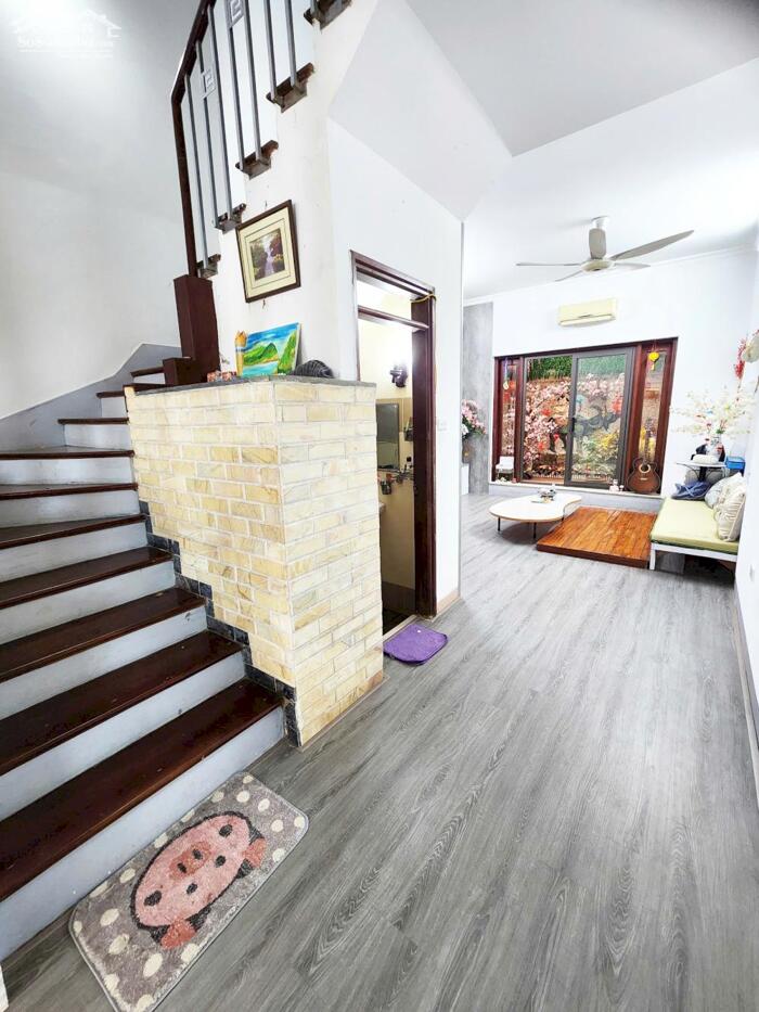 Hình ảnh Cho thuê nhà 4 tầng tại Văn Quán - DT 80m2 ô tô đỗ cửa, phù hợp nhiều mô hình vp 2