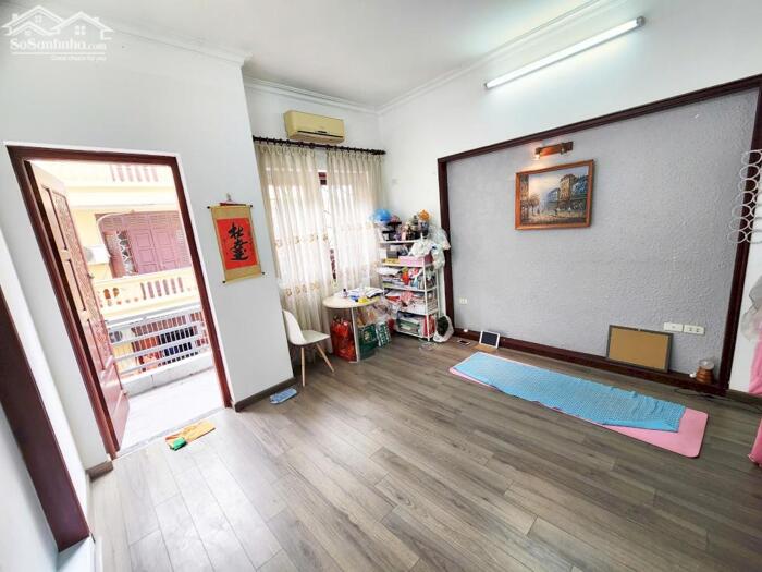 Hình ảnh Cho thuê nhà 4 tầng tại Văn Quán - DT 80m2 ô tô đỗ cửa, phù hợp nhiều mô hình vp 8