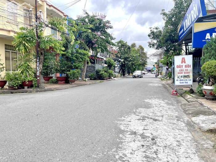 Hình ảnh Bán Nền Khu Dân Cư Xây Lắp - Thông CMT8 & Trần Quang Diệu - Gần Chợ An Thới 2