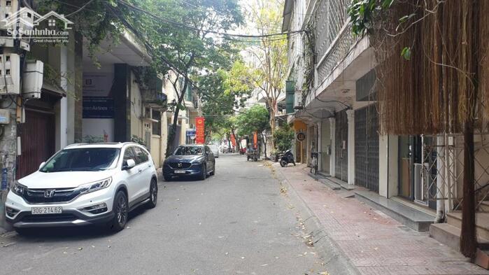 Hình ảnh Bán Nhà Mặt Phố Lạc Chính Ba Đình 219m2-4T 2MT10m VIEW Hồ 205 Tỷ Có Thương Lượng. 2