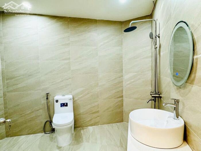 Hình ảnh Tôi cầ bán nhà 2 tầng mặt tiền Trần Cao Vân , Phường Thanh Khê , TP. Đà Nẵng ⭐⭐⭐⭐⭐ 2