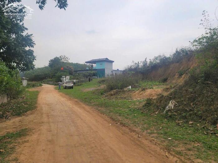 Hình ảnh Cần bán gấp lô đất giá siêu rẻ chỉ 650k/m 1