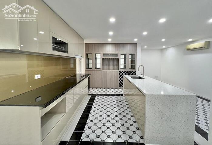 Hình ảnh Bán căn hộ Penthouse tòa E1 Ciputra hướng Đông Nam mát mẻ 3