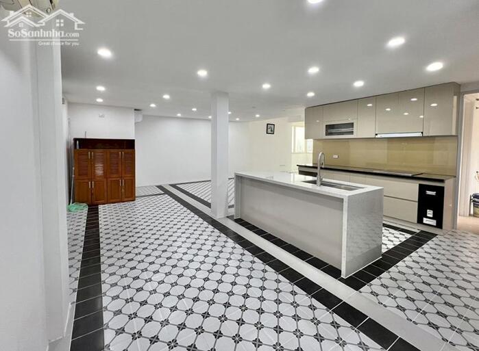 Hình ảnh Bán căn hộ Penthouse tòa E1 Ciputra hướng Đông Nam mát mẻ 2