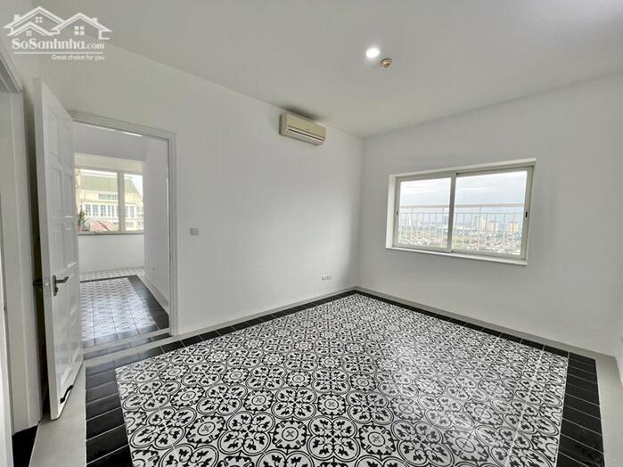 Hình ảnh Bán căn hộ Penthouse tòa E1 Ciputra hướng Đông Nam mát mẻ 4