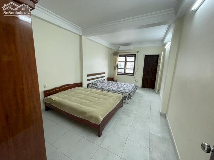 Hình ảnh Cho thuê nhà 5 p.ngủ phố Văn Cao, DT:; 70m2 x 4 tầng. 2