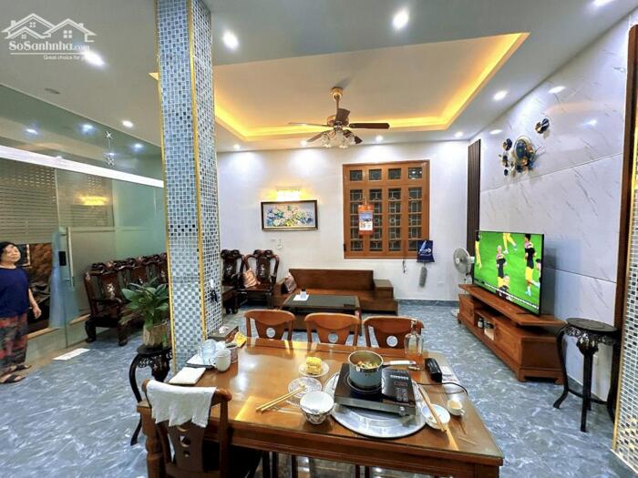 Hình ảnh (NHÀ LÔ GÓC-MỚI ĐẸP) Phố Hào Nam 50m/ 5Tầng/ MT 4.5m 13.2 tỷ, Nhà đẹp gần phố - LH 0987881444 4