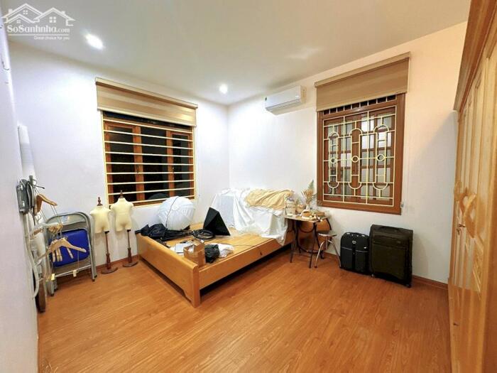 Hình ảnh (NHÀ LÔ GÓC-MỚI ĐẸP) Phố Hào Nam 50m/ 5Tầng/ MT 4.5m 13.2 tỷ, Nhà đẹp gần phố - LH 0987881444 3