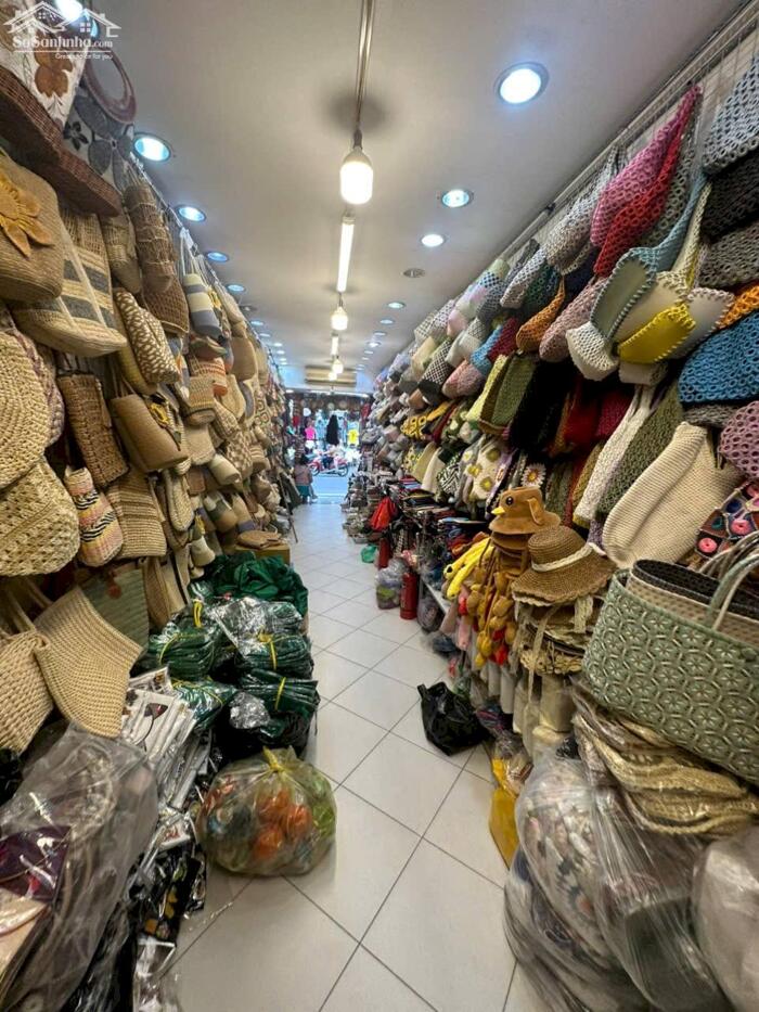 Hình ảnh Bán Nhà Mặt Phố Hàng Đào Hoàn Kiếm 142m2-4T Th/Máy 1 Sổ 1 Chủ 135 Tỷ Có Thương Lượng. 1