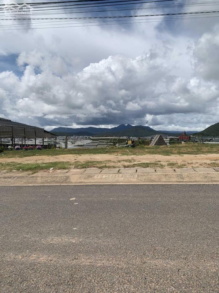 Hình ảnh Bán Đất Xóm Huỳnh Tấn Phát, Phường 11, Tp. Đà Lạt – Vị Trí Gần Xóm Lèo, View Cực Đẹp 0