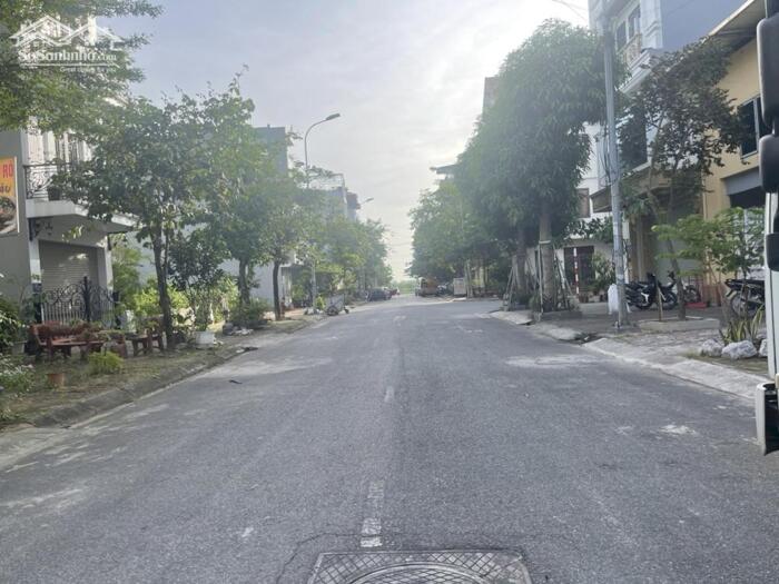 Hình ảnh Bán 120m2 đất tái định cư Gia Lâm, Trâu Quỳ, đường rộng 13m, mặt tiền 6,15m vị trí gần hồ 13ha 2