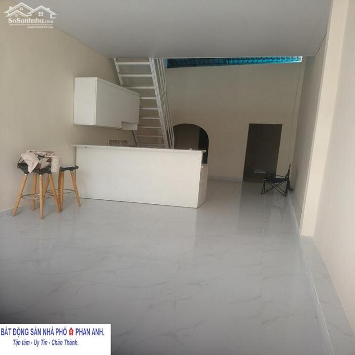 Hình ảnh Bán gấp nhà mặt phố liền thổ tại Quận 9 – 2 tầng sàn thông – Vừa ở vừa KD. 4