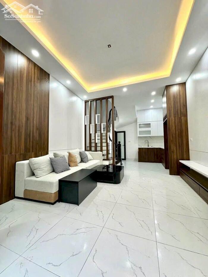 Hình ảnh Bán Nhà Thượng Thanh, Long Biên 33m2, 5T giá 6,1 tỷ (ô tô VF3 đỗ gần) 0