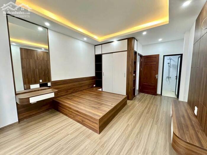 Hình ảnh Bán Nhà Thượng Thanh, Long Biên 33m2, 5T giá 6,1 tỷ (ô tô VF3 đỗ gần) 1