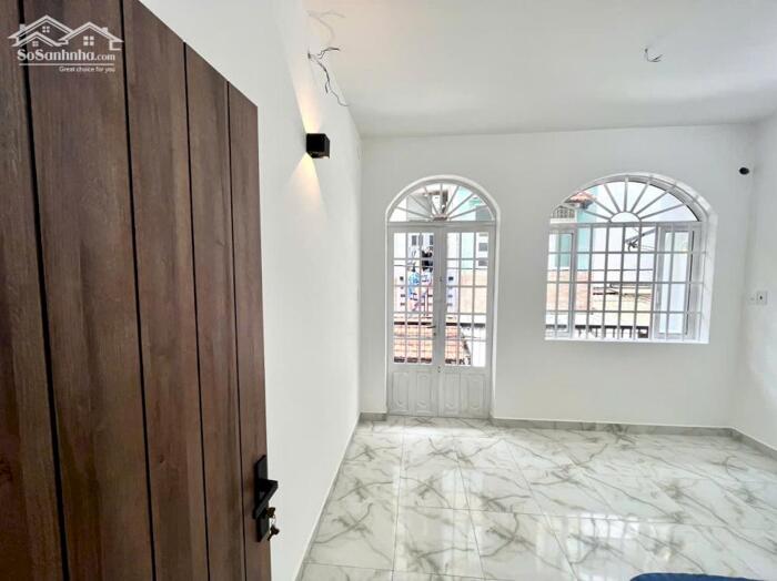 Hình ảnh Bán Nhà Mới Lý Thường Kiệt, Q10 - Ngang 4m - 2 Tầng - Giá Chỉ 6.8 Tỷ Hiếm Có 2