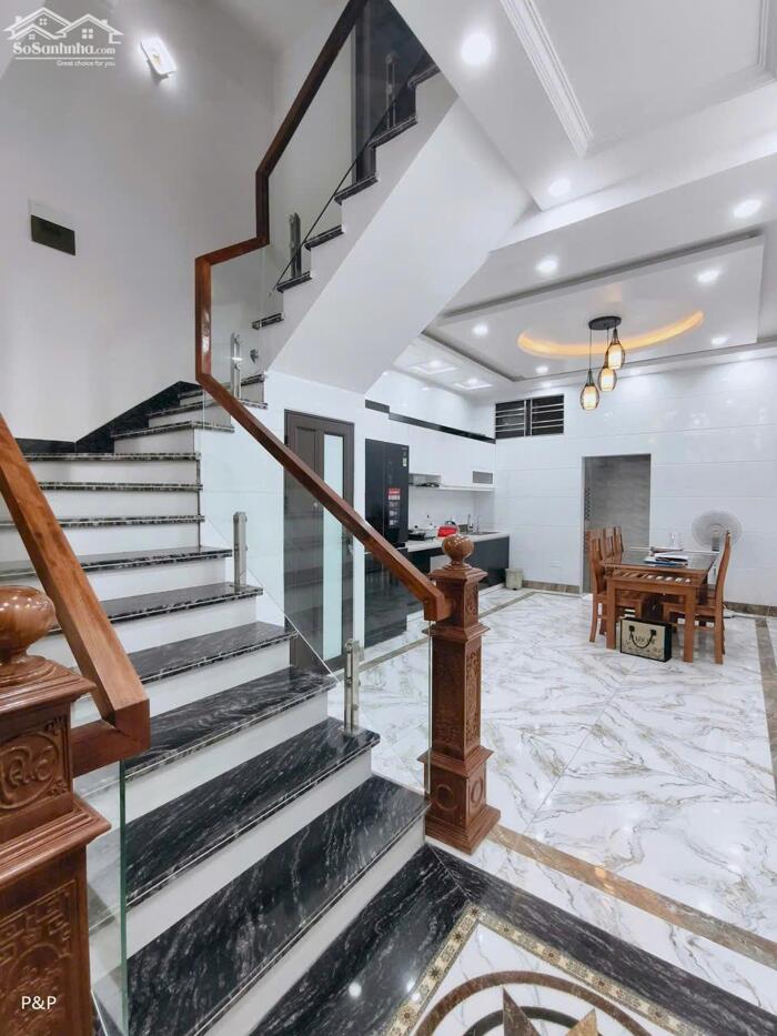 Hình ảnh Cho thuê nhà nguyên căn Văn Cao, DT: 60m2, 4 phòng ngủ. 6