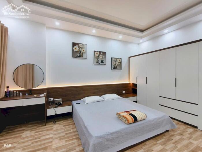 Hình ảnh Cho thuê nhà nguyên căn Văn Cao, DT: 60m2, 4 phòng ngủ. 3