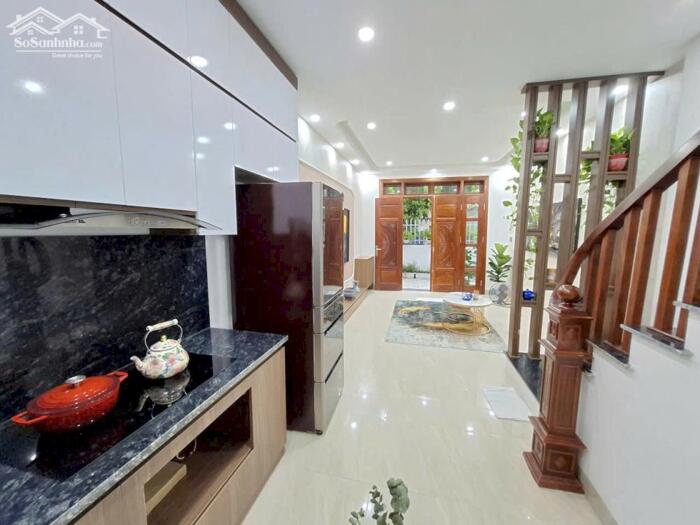 Hình ảnh Bán Nhà Đẹp ngõ 206 Cổ Linh Đối Diện Aeon Mall Long Biên - Ngõ rộng Thoáng - Lh 0965858116 2