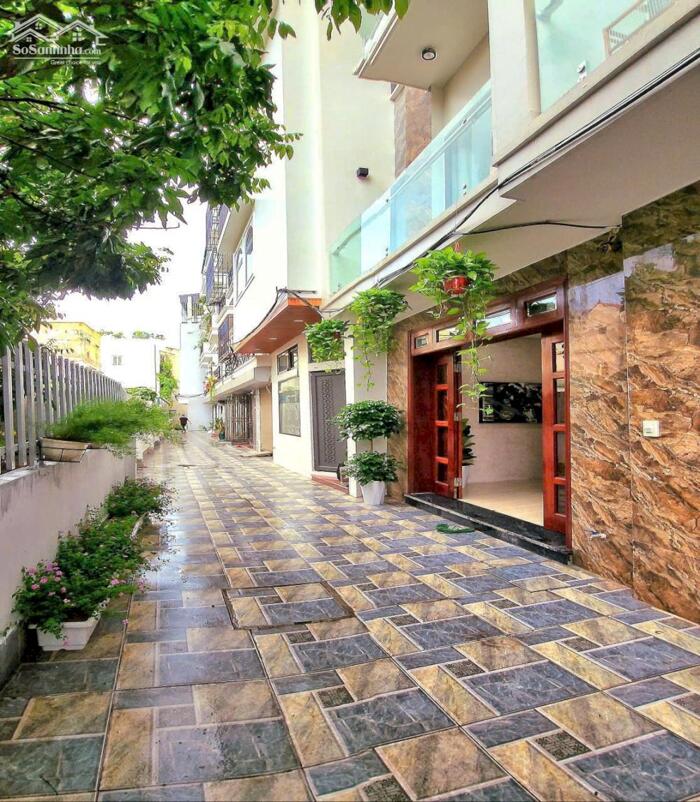 Hình ảnh Bán Nhà Đẹp ngõ 206 Cổ Linh Đối Diện Aeon Mall Long Biên - Ngõ rộng Thoáng - Lh 0965858116 0