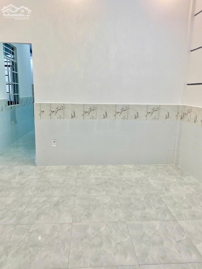 Hình ảnh Bán nhà và đất mặt tiền đường nguyễn chí thanh 0