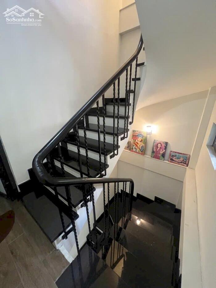 Hình ảnh Bán Nhà Ngõ 67 Nguyễn Văn Cừ, Long Biên 40m2, 5T giá 7,55 tỷ (Cam kết chuẩn) 3