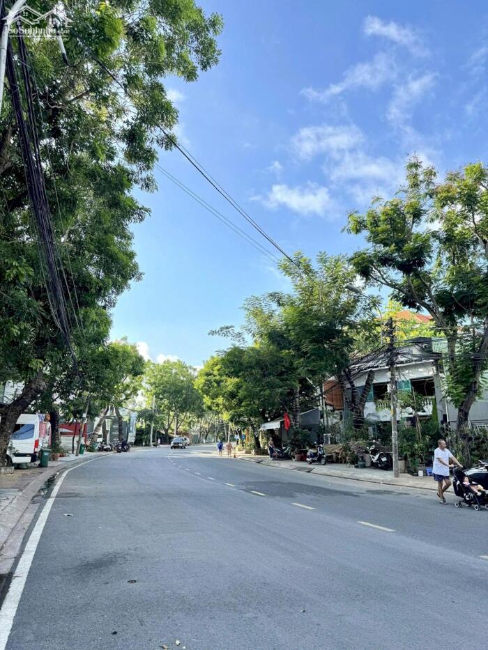 Hình ảnh Bán Đất Xây Hầm 7 Tầng MT Nguyễn Văn Hưởng,Thảo Điền,Q2 DT:330m2(10mx33m)-Giá 132 Tỷ TL 3