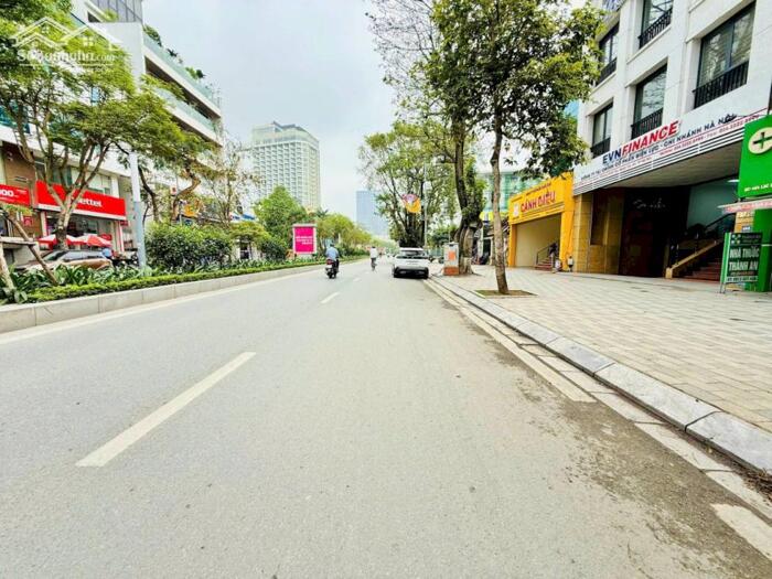 Hình ảnh Bán Nhà Mặt Phố Lạc Long Quân Tây Hồ 118m2-4T 5m Vỉa Hè 46,6 Tỷ Có Thương Lượng. 0