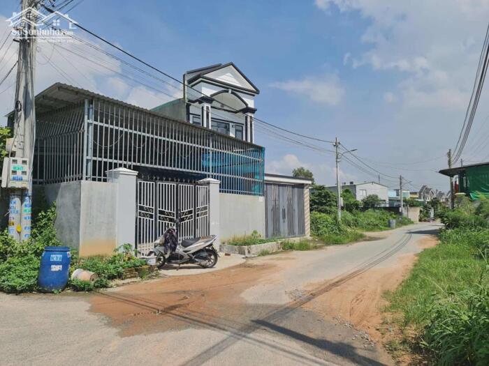 Hình ảnh Giảm 200tr , Nhà SHR , Lô góc 10x 18 , Tân Phước Khánh , Chỉ nhỉnh 2.6 tỷ , Lh 0939.208.616 8