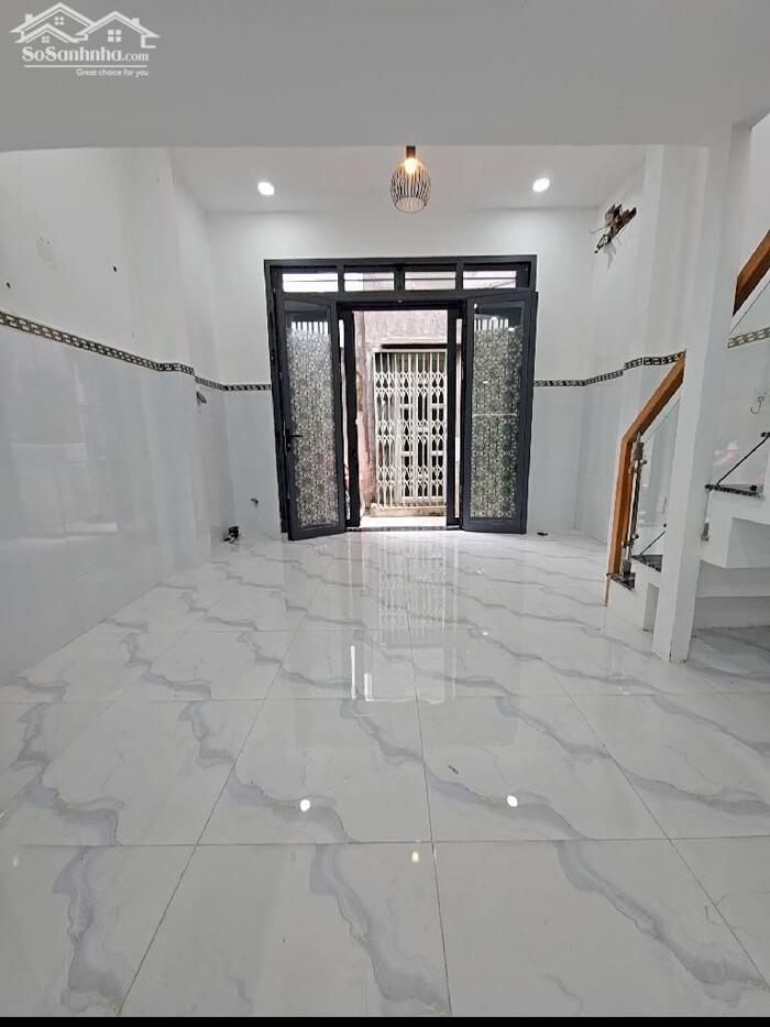 Hình ảnh Bán nhà 3 TẦNG - 25M2 - TRẦN VĂN QUANG hơn 2 tỷ 2