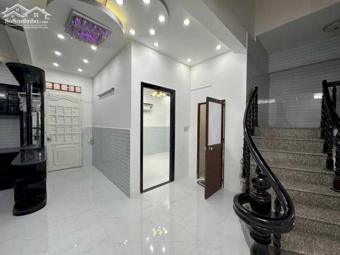 Hình ảnh Giảm 650Tr - Bán Nhà Trệt Lầu Trục chính hẻm 234 đường Hoàng Quốc Việt - Gần Bệnh viện Nhi Đồng, ĐH FPT & Nam Cần Thơ 4