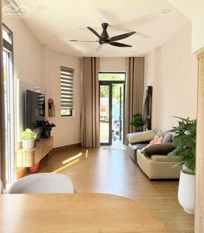 Hình ảnh Siêu phẩm nhà đẹp Trường Chinh – Ngã Tư Sở, 95m², 5 tầng, gara ô tô, gần Royal City 0