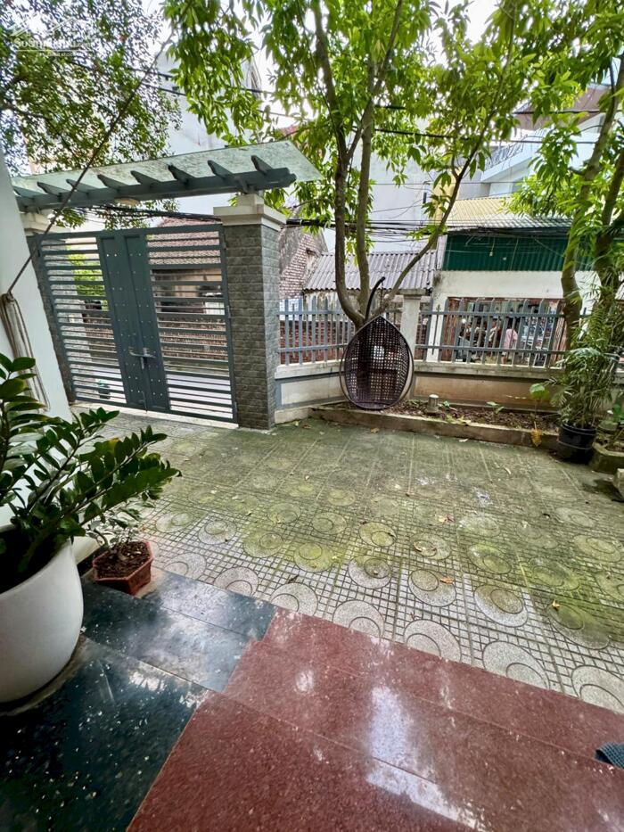 Hình ảnh Bán nhà 5 tầng 150m2 tổ 8 Cự Khối, nhà rộng rãi, sân vườn, đầy đủ công năng cho đại gia đình 4