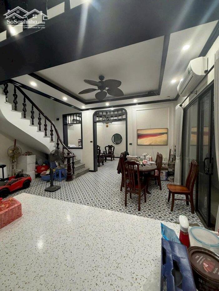 Hình ảnh Bán Nhà Mặt Phố Đội Cấn Ba Đình 114m2-5T MT5,6m LÔ GÓC 65 Tỷ Đội Cấn Có Thương Lượng. 3