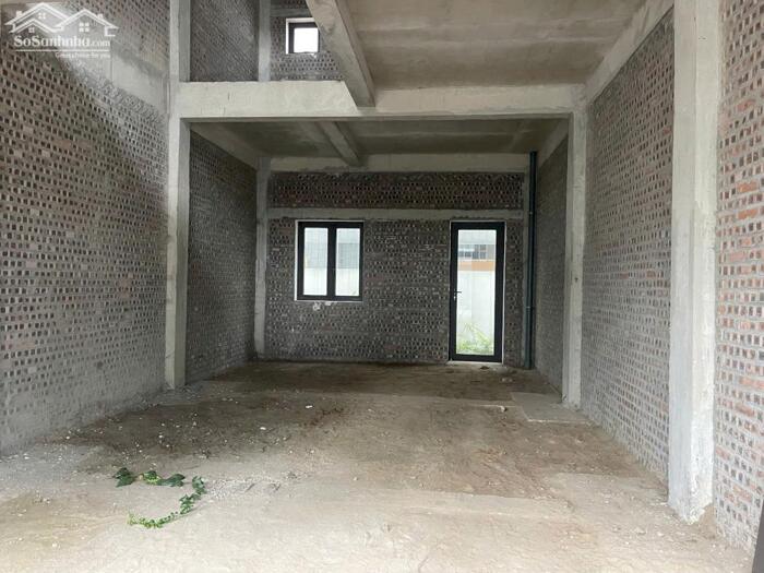 Hình ảnh Chuyển nhượng shophouse Centa Diamond 4 tầng thô, giá nhỉnh 5 tỷ, hỗ trợ vay! 1