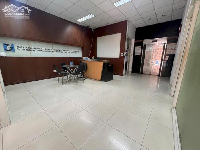 Hình ảnh Cho thuê nguyên tòa nhà 35/ đường D5, Q. Bình Thạnh. DT 1200m2 1