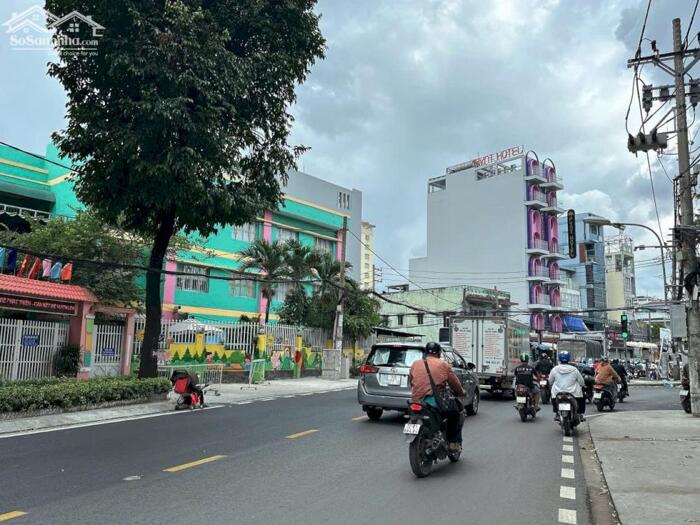 Hình ảnh Chỉ 16 tỷ sở hữu CHDV rộng 6.3m 110m2 6 lầu TMáy 14PN TN 70tr HXH Thống Nhất sát Cityland 2