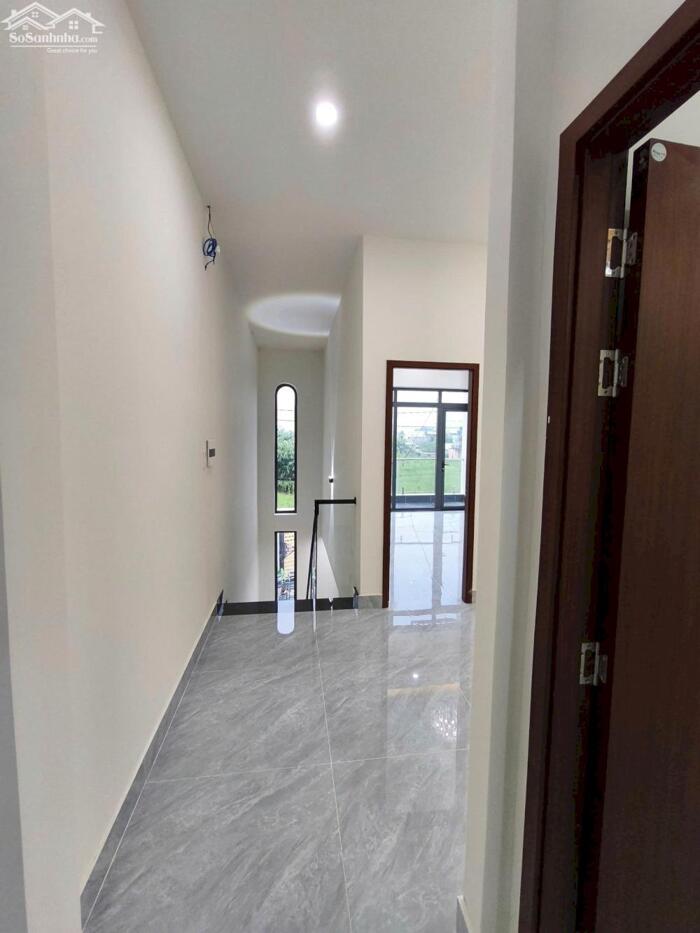 Hình ảnh Chủ ngộp ngân hàng cần bán gấp căn nhà lầu giảm 400tr còn 1t950 7