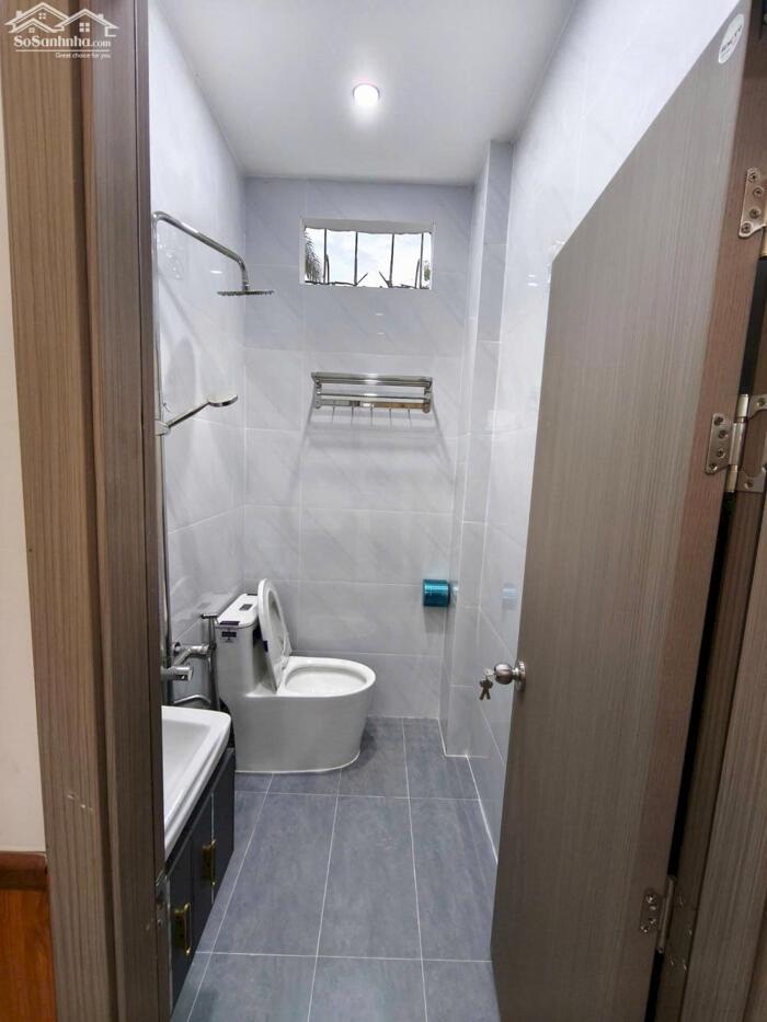 Hình ảnh Chủ ngộp ngân hàng cần bán gấp căn nhà lầu giảm 400tr còn 1t950 5