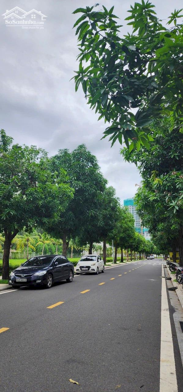 Hình ảnh Cho thuê căn nhà phố trục D9 Vinhomes Grand Park, đã hoàn thiện trục đường đẹp đông đúc nhất dự án 1