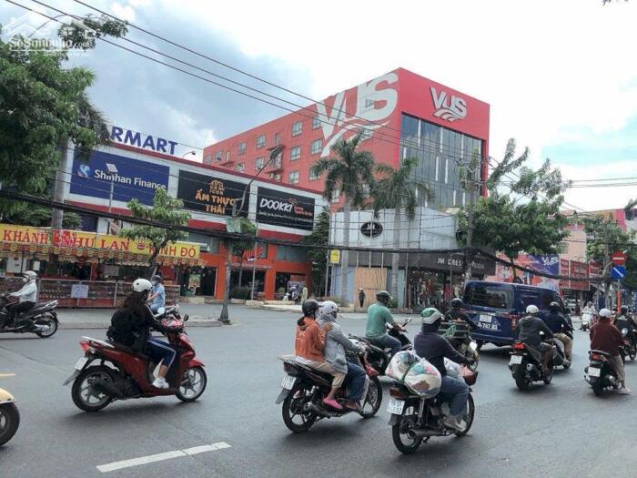 Hình ảnh Biệt thự mini ngang 8m 120m2 mái Thái hẻm 183 Nguyễn Văn Khối tặng sân vườn ĐL 13 tỷ hơn 10