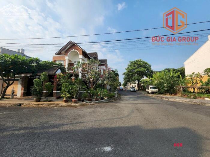 Hình ảnh Bán nhà khu dân cư Tân Phong, căn góc 2 mặt tiền đường; sổ hồng 195m2 ngang 10m giá 11.2 tỷ 0