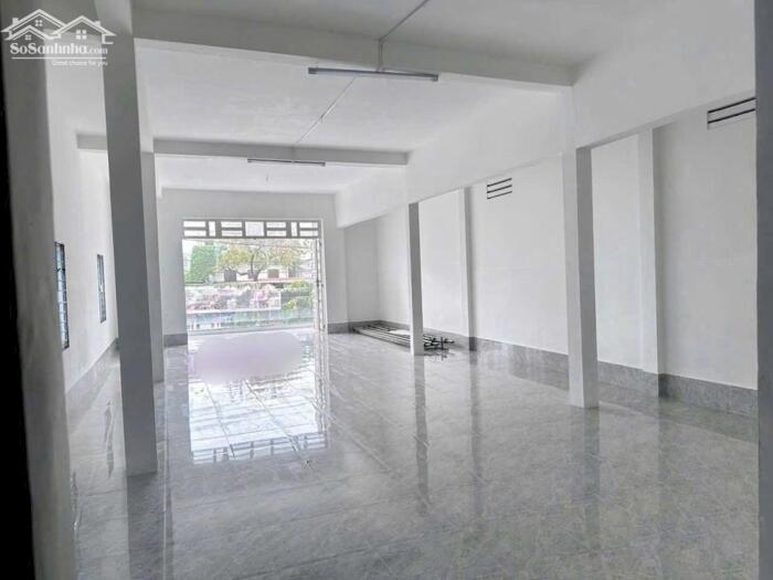 Hình ảnh Cho thuê nhà 2 tầng góc 2 mặt tiền dtsd 211m² đường cmt8 cần thơ giá 26 triệu Nga 0908870559 2