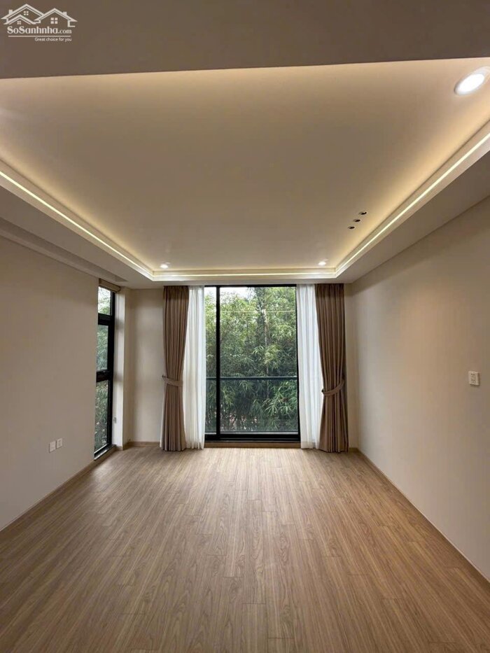 Hình ảnh Bán Nhà Nguyễn Văn Hưởng - Gara - Ô tô tránh - Kinh doanh văn phòng - 55m x 7T. 5