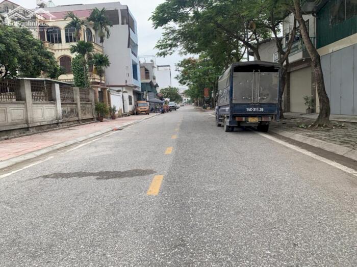 Hình ảnh Không còn lô thứ 2 tại TÁI ĐINH CƯ CỰ KHỐI ĐƯỜNG 13m xây được 7 tầng làm văn phòng mà giá chưa tới 14 tỷ 0